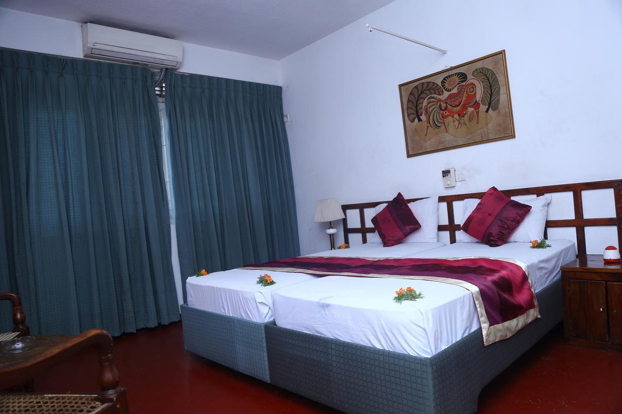 Nilani Hotel Ratnapura Eksteriør bilde
