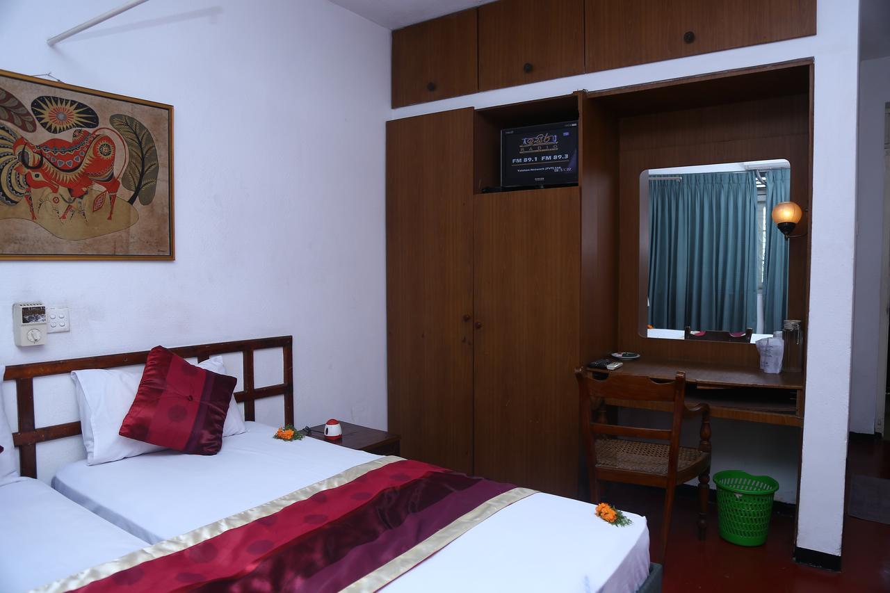 Nilani Hotel Ratnapura Eksteriør bilde