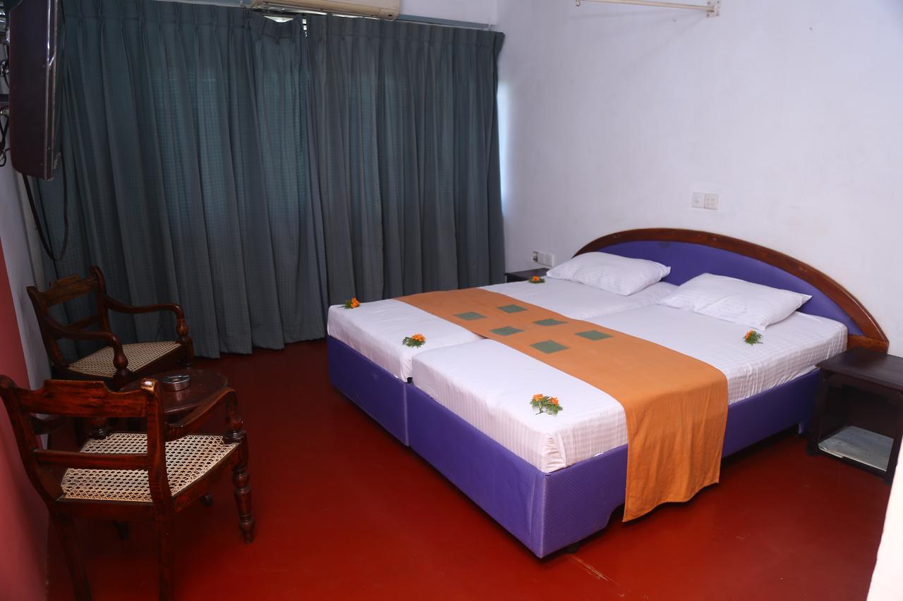 Nilani Hotel Ratnapura Eksteriør bilde