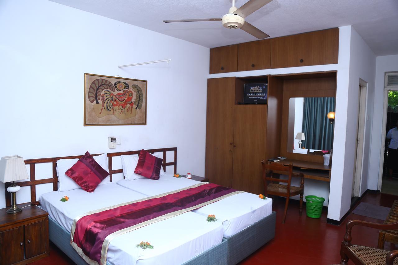 Nilani Hotel Ratnapura Eksteriør bilde